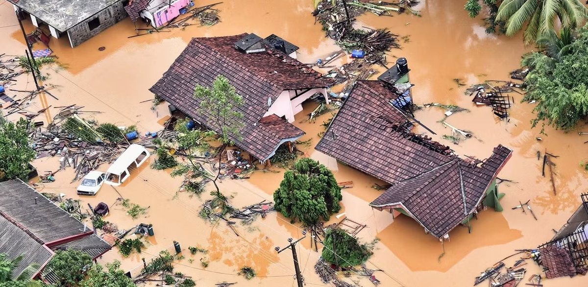 Cyclone Ditwah Flood Relief & Travel Updates By Sheneller